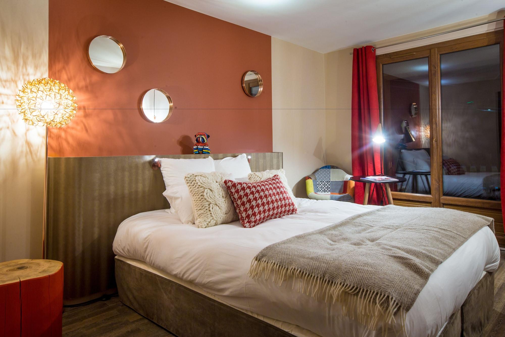 Grandes Rousses Hotel & Spa ラルプ・デュエ エクステリア 写真 A bedroom at the hotel
