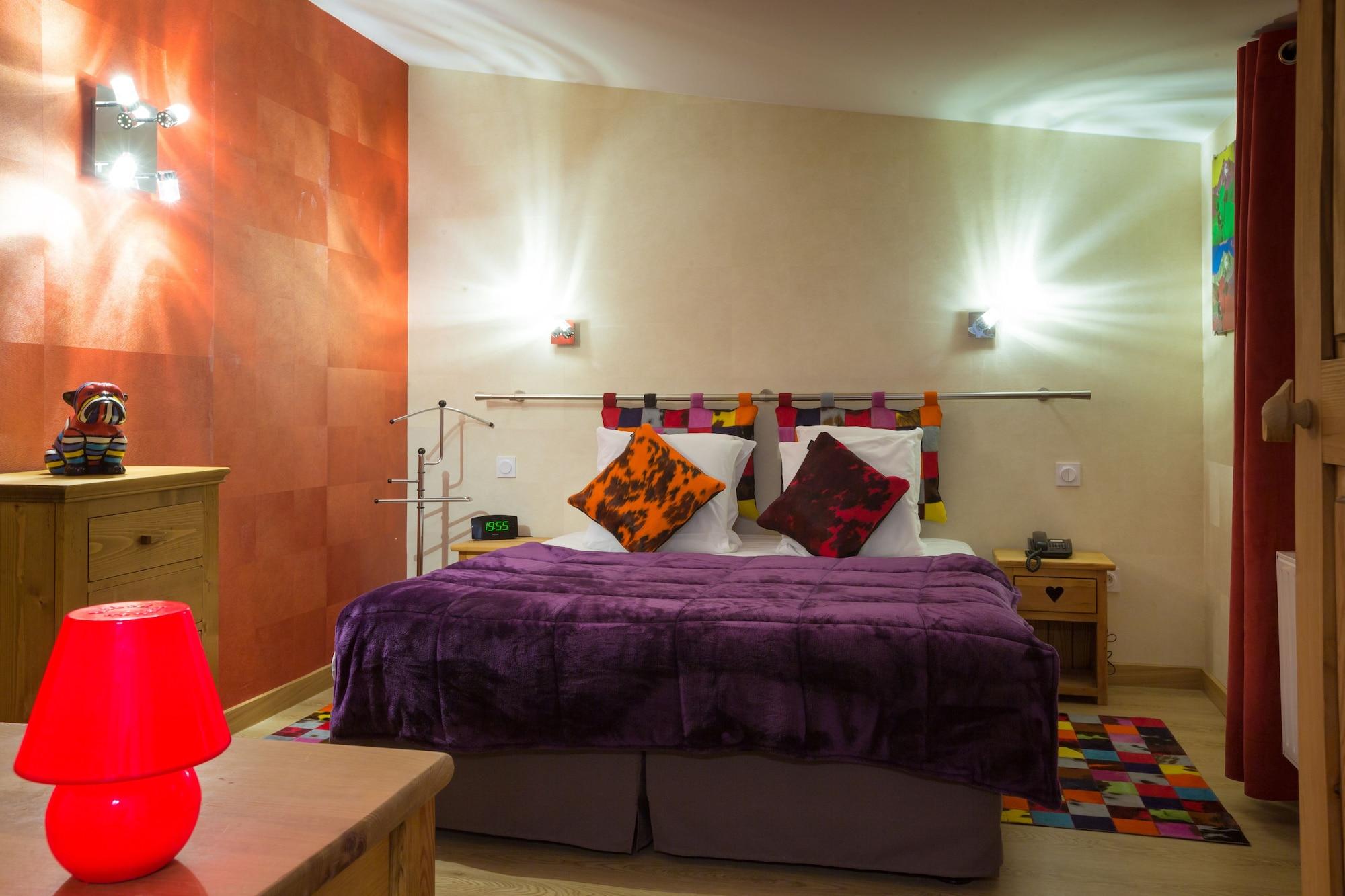 Grandes Rousses Hotel & Spa ラルプ・デュエ エクステリア 写真 A room at the hotel