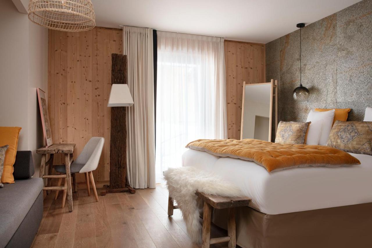 Grandes Rousses Hotel & Spa ラルプ・デュエ エクステリア 写真 A room at the hotel