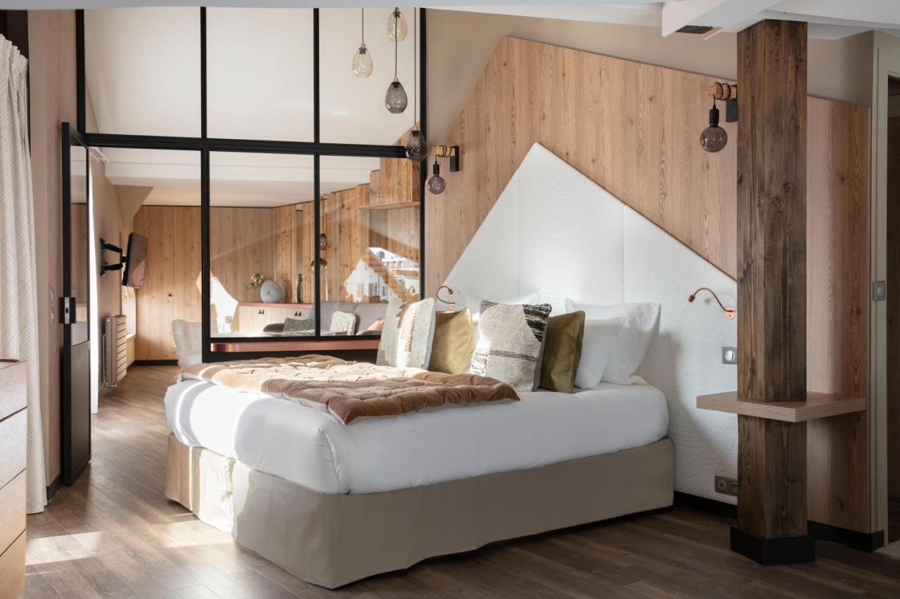 Grandes Rousses Hotel & Spa ラルプ・デュエ エクステリア 写真 A room at the hotel