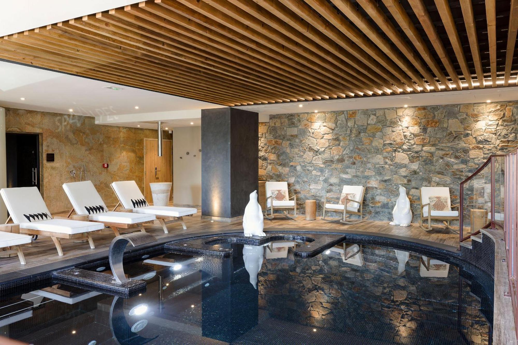 Grandes Rousses Hotel & Spa ラルプ・デュエ エクステリア 写真 The spa at The Ivy Spa