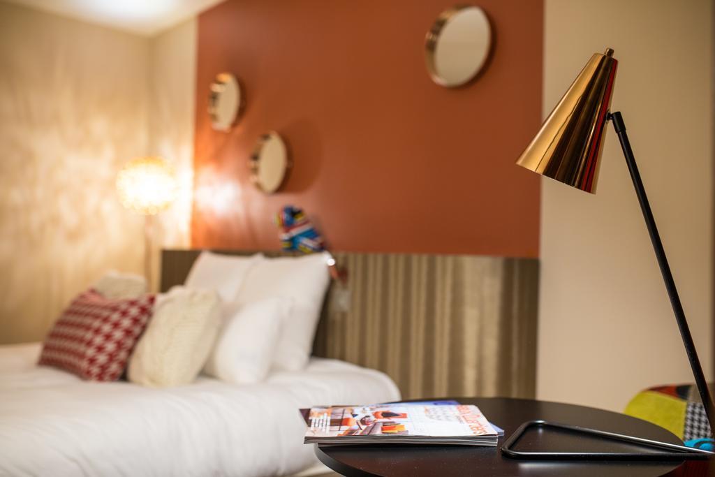 Grandes Rousses Hotel & Spa ラルプ・デュエ エクステリア 写真 A room at the hotel