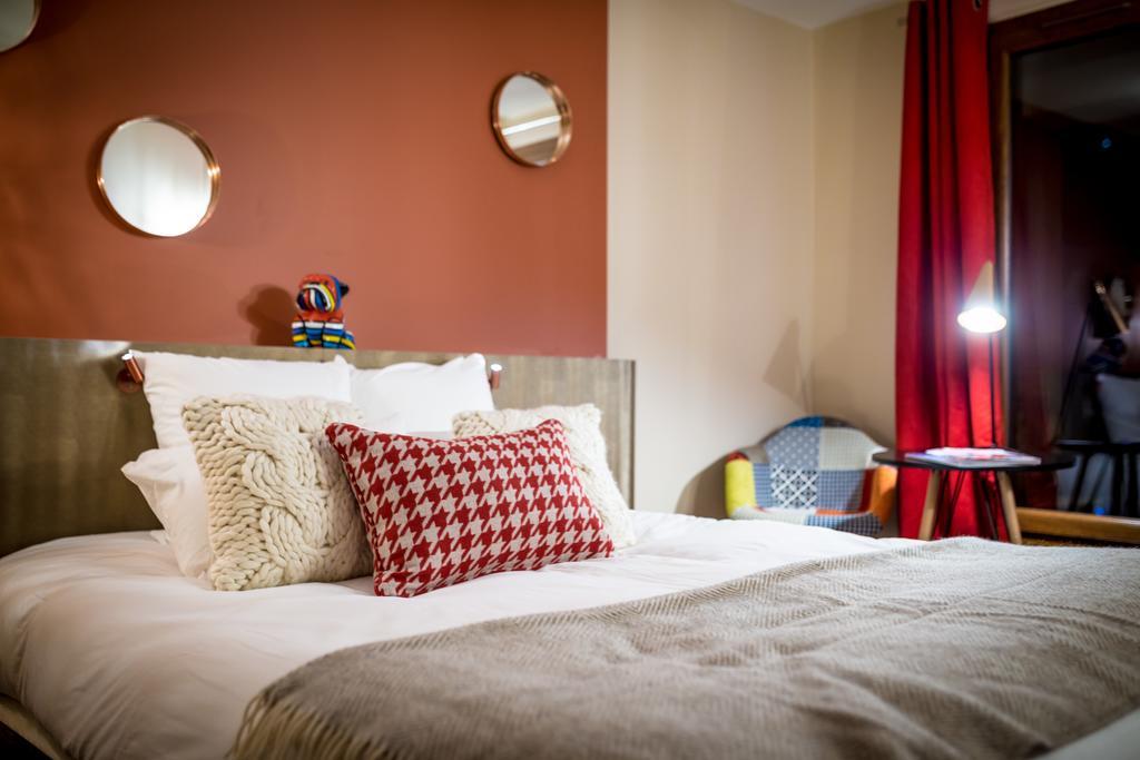Grandes Rousses Hotel & Spa ラルプ・デュエ エクステリア 写真 A bedroom at the hotel