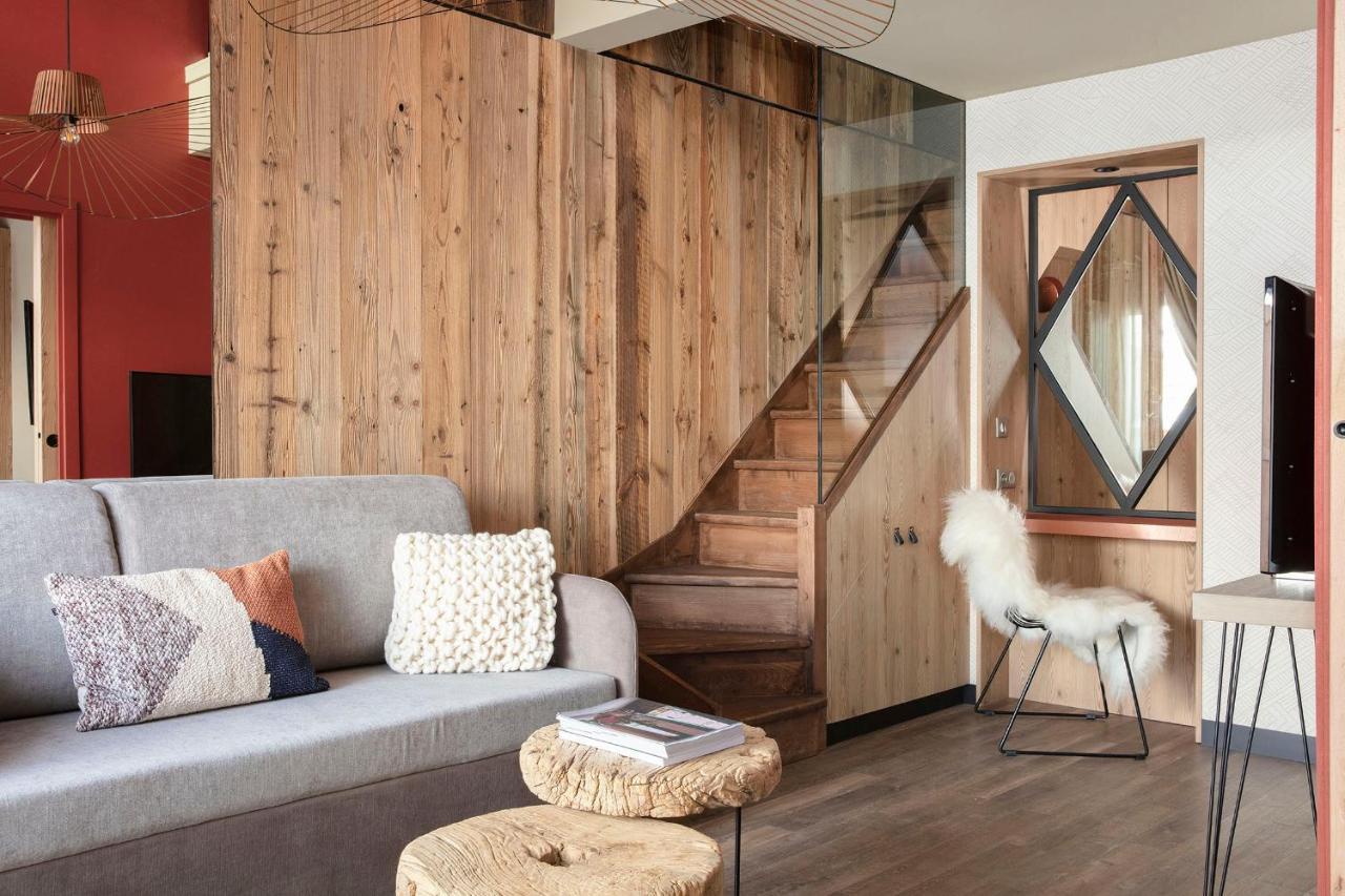 Grandes Rousses Hotel & Spa ラルプ・デュエ エクステリア 写真 Interior of a chalet